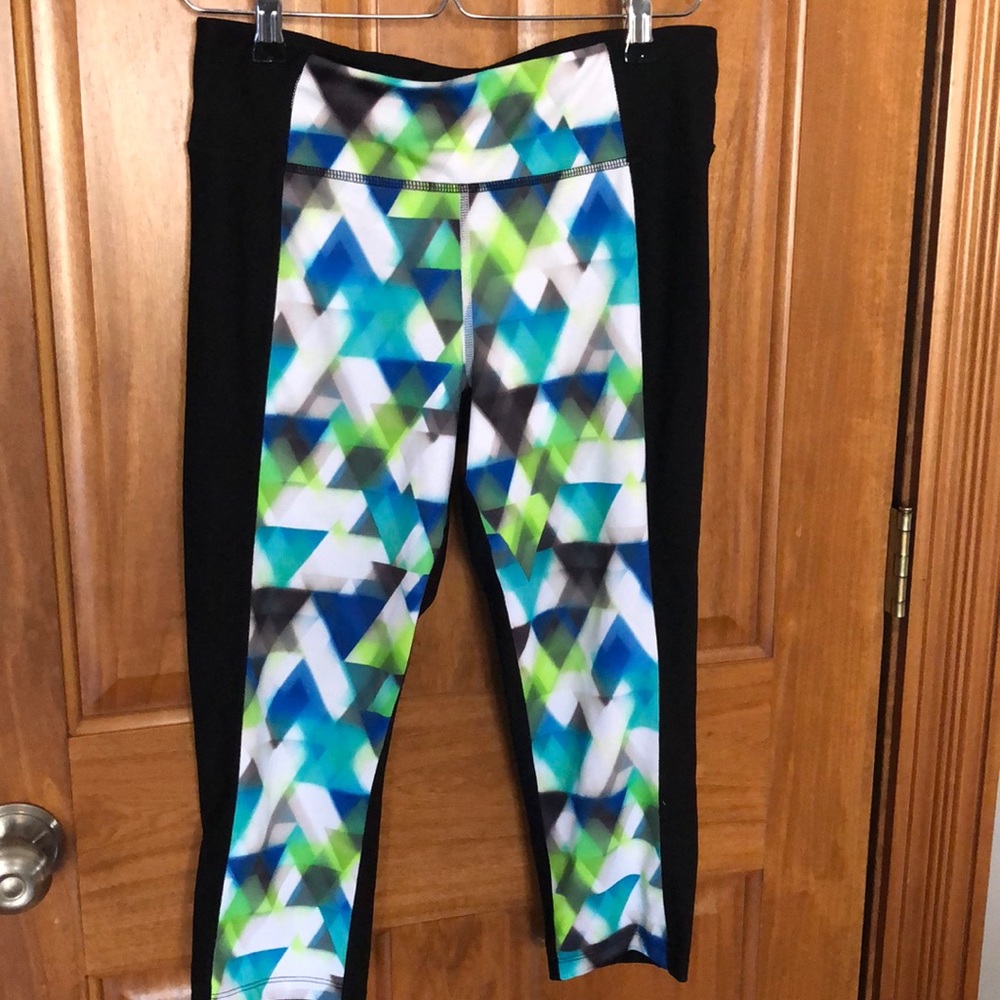 Athletic crop leggings